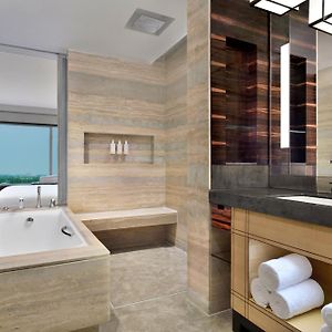 Premier King Room